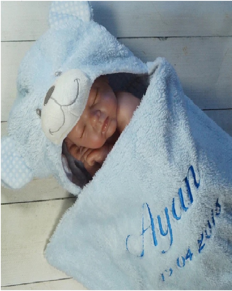 3D Babydecke mit Namen und Datum – Hellblau mit Teddybär